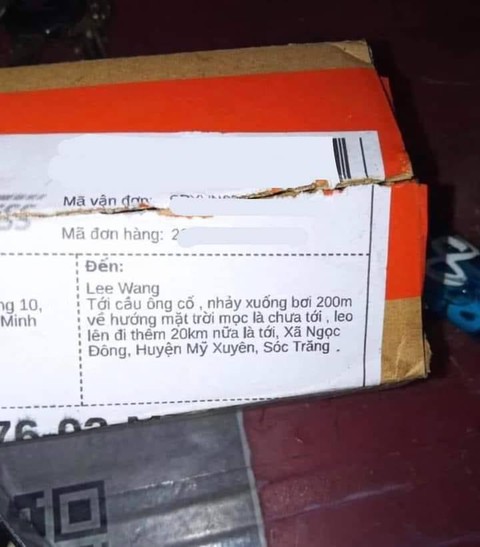 Ảnh vui 26-10: Nghe nói shipper lương tháng 18 triệu?! - Ảnh 1. Ảnh vui 26-10: Nghe nói shipper lương tháng 18 triệu?! - Ảnh 1.