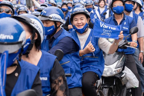 Người trung niên, cao tuổi đi phượt: ‘Chuyến đi của thanh xuân’ - Ảnh 2. Người trung niên, cao tuổi đi phượt: ‘Chuyến đi của thanh xuân’ - Ảnh 2.