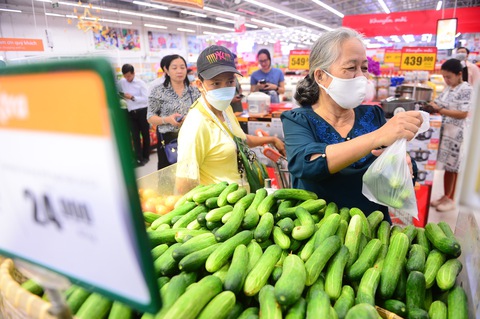 Mua sắm cuối năm tràn ngập chương trình khuyến mãi - Ảnh 1. Mua sắm cuối năm tràn ngập chương trình khuyến mãi - Ảnh 1.