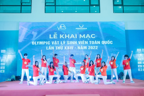 220 sinh viên tham dự Olympic vật lý sinh viên toàn quốc lần thứ 24 - Ảnh 1. 220 sinh viên tham dự Olympic vật lý sinh viên toàn quốc lần thứ 24 - Ảnh 1.
