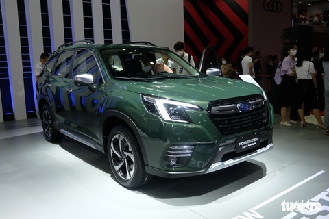 Subaru Forester 2023 giá từ 969 triệu đồng tại Việt Nam: Thiết kế mới, thêm công nghệ an toàn - Ảnh 2. Subaru Forester 2023 giá từ 969 triệu đồng tại Việt Nam: Thiết kế mới, thêm công nghệ an toàn - Ảnh 2.