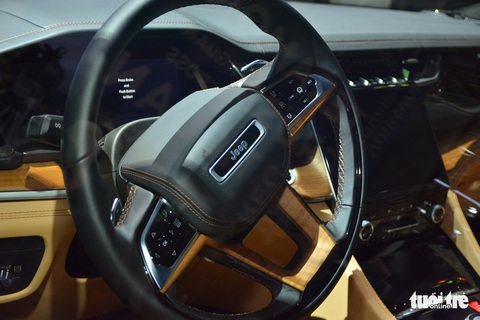Jeep Grand Cherokee L giá hơn 6 tỉ đồng: SUV phổ thông được định vị ngang hạng sang ở Việt Nam - Ảnh 10. Jeep Grand Cherokee L giá hơn 6 tỉ đồng: SUV phổ thông được định vị ngang hạng sang ở Việt Nam - Ảnh 10.