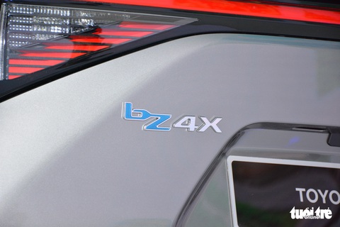 Chi tiết Toyota bZ4X tại VMS 2022: SUV điện tầm trung sáng cửa bán đại trà tại Việt Nam - Ảnh 10. Chi tiết Toyota bZ4X tại VMS 2022: SUV điện tầm trung sáng cửa bán đại trà tại Việt Nam - Ảnh 10.