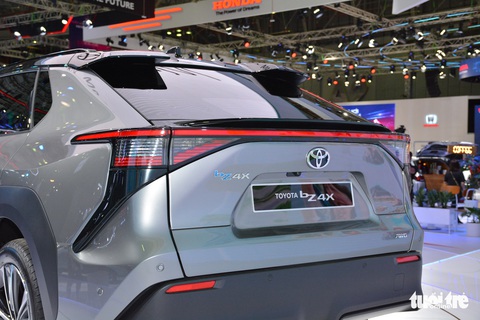 Chi tiết Toyota bZ4X tại VMS 2022: SUV điện tầm trung sáng cửa bán đại trà tại Việt Nam - Ảnh 9. Chi tiết Toyota bZ4X tại VMS 2022: SUV điện tầm trung sáng cửa bán đại trà tại Việt Nam - Ảnh 9.