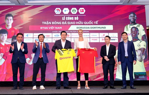 Vé trận đấu giữa đội tuyển Việt Nam - CLB Borussia Dortmund cao nhất 1,6 triệu đồng - Ảnh 1. Vé trận đấu giữa đội tuyển Việt Nam - CLB Borussia Dortmund cao nhất 1,6 triệu đồng - Ảnh 1.
