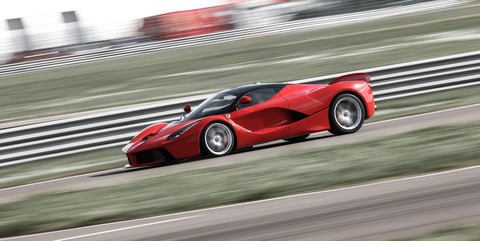 Siêu xe Ferrari LaFerrari sẽ có hậu duệ, ra mắt vào năm 2024 - Ảnh 2. Siêu xe Ferrari LaFerrari sẽ có hậu duệ, ra mắt vào năm 2024 - Ảnh 2.