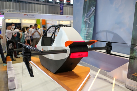 ‘Máy bay’ 1 chỗ giá hơn 2 tỉ tại VMS 2022: 33km/lần sạc, đã thử 100 giờ bay - Ảnh 6. ‘Máy bay’ 1 chỗ giá hơn 2 tỉ tại VMS 2022: 33km/lần sạc, đã thử 100 giờ bay - Ảnh 6.