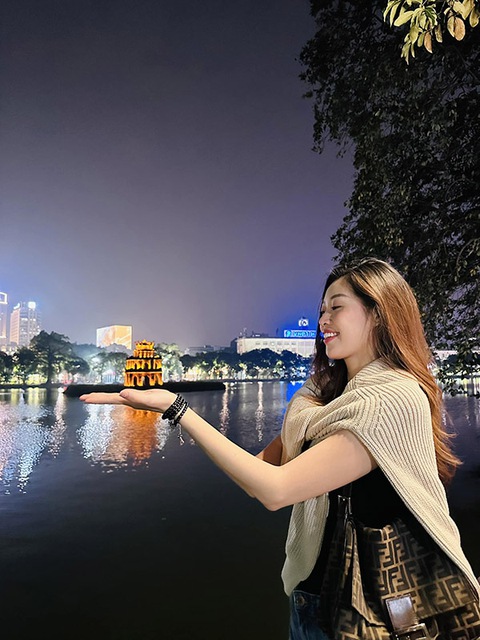 Ảnh vui sao Việt 27-10: Trường Giang gọi con gái là đệ tử - Ảnh 6. Ảnh vui sao Việt 27-10: Trường Giang gọi con gái là đệ tử - Ảnh 6.