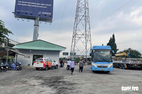 Thành Bưởi lập bến cóc mới dưới dạ cầu Sài Gòn - Ảnh 3. Thành Bưởi lập bến cóc mới dưới dạ cầu Sài Gòn - Ảnh 3.