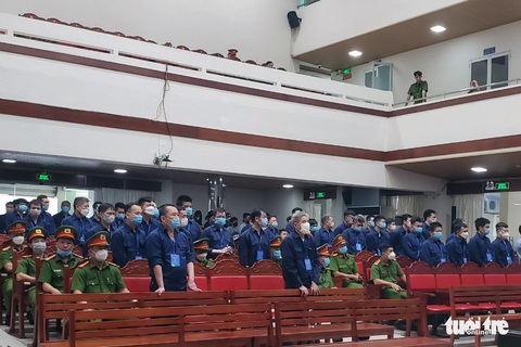 Ai hưởng lợi nhiều nhất trong đường dây buôn lậu xăng từ Singapore về Việt Nam - Ảnh 1. Ai hưởng lợi nhiều nhất trong đường dây buôn lậu xăng từ Singapore về Việt Nam - Ảnh 1.