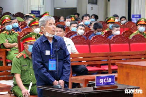 Ông ‘trùm’ buôn lậu trong đại án xăng dầu kéo con trai vào vòng lao lý ra sao? - Ảnh 1. Ông ‘trùm’ buôn lậu trong đại án xăng dầu kéo con trai vào vòng lao lý ra sao? - Ảnh 1.