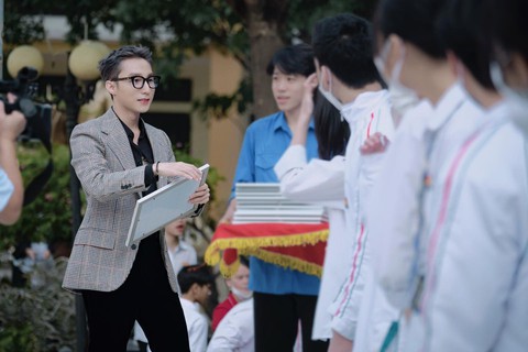 Sơn Tùng M-TP làm từ thiện: Trách nhiệm xã hội của ngôi sao hàng đầu - Ảnh 2. Sơn Tùng M-TP làm từ thiện: Trách nhiệm xã hội của ngôi sao hàng đầu - Ảnh 2.