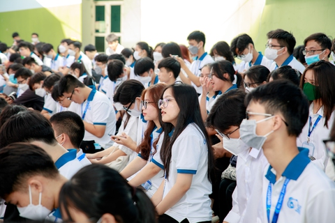 Tuyển sinh kéo dài, nhiều trường đại học xáo trộn kế hoạch đào tạo - Ảnh 1. Tuyển sinh kéo dài, nhiều trường đại học xáo trộn kế hoạch đào tạo - Ảnh 1.