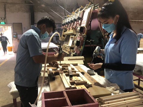 Việt Nam hướng tới mục tiêu xuất khẩu 100% gỗ hợp pháp và bền vững - Ảnh 1. Việt Nam hướng tới mục tiêu xuất khẩu 100% gỗ hợp pháp và bền vững - Ảnh 1.