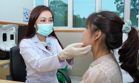 Chương trình tư vấn: Chăm da nhạy cảm dịu lanh chuẩn khoa học từ chuyên gia - Ảnh 2. Chương trình tư vấn: Chăm da nhạy cảm dịu lanh chuẩn khoa học từ chuyên gia - Ảnh 2.