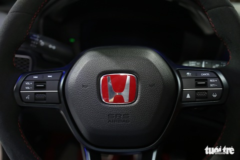 Honda Civic Type R - Xe số sàn nhưng phanh tay điện tử duy nhất tại VMS 2022 - Ảnh 10. Honda Civic Type R - Xe số sàn nhưng phanh tay điện tử duy nhất tại VMS 2022 - Ảnh 10.