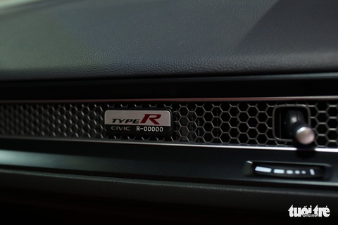 Honda Civic Type R - Xe số sàn nhưng phanh tay điện tử duy nhất tại VMS 2022 - Ảnh 13. Honda Civic Type R - Xe số sàn nhưng phanh tay điện tử duy nhất tại VMS 2022 - Ảnh 13.