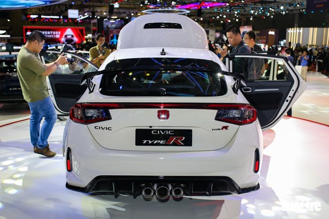 Honda Civic Type R - Xe số sàn nhưng phanh tay điện tử duy nhất tại VMS 2022 - Ảnh 5. Honda Civic Type R - Xe số sàn nhưng phanh tay điện tử duy nhất tại VMS 2022 - Ảnh 5.