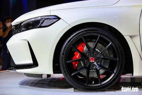Honda Civic Type R - Xe số sàn nhưng phanh tay điện tử duy nhất tại VMS 2022 - Ảnh 4. Honda Civic Type R - Xe số sàn nhưng phanh tay điện tử duy nhất tại VMS 2022 - Ảnh 4.