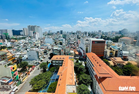 Tin sáng 28-10: TP.HCM bị ô nhiễm tiếng ồn; Ca COVID-19 giảm nhẹ - Ảnh 1. Tin sáng 28-10: TP.HCM bị ô nhiễm tiếng ồn; Ca COVID-19 giảm nhẹ - Ảnh 1.