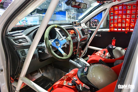 Mitsubishi Triton AKA Racing - Bán tải đi đua quốc tế duy nhất tại VMS 2022 - Ảnh 8. Mitsubishi Triton AKA Racing - Bán tải đi đua quốc tế duy nhất tại VMS 2022 - Ảnh 8.