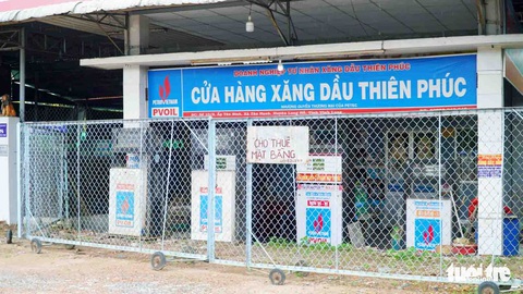 Nông dân miền Tây khốn khổ vì thiếu xăng - Ảnh 2. Nông dân miền Tây khốn khổ vì thiếu xăng - Ảnh 2.