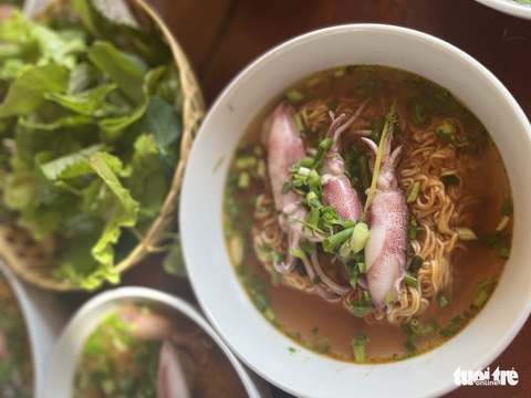 Mì ăn liền tăng giá - Ảnh 1. Mì ăn liền tăng giá - Ảnh 1.