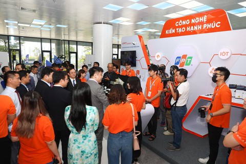 Robot tự hành trong sản xuất công nghiệp đầu tiên do người Việt chế tạo - Ảnh 2. Robot tự hành trong sản xuất công nghiệp đầu tiên do người Việt chế tạo - Ảnh 2.