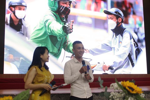 ‘Giọt vàng’ tiểu cầu trao sự sống cho người bệnh ung thư, sốt xuất huyết - Ảnh 2. ‘Giọt vàng’ tiểu cầu trao sự sống cho người bệnh ung thư, sốt xuất huyết - Ảnh 2.