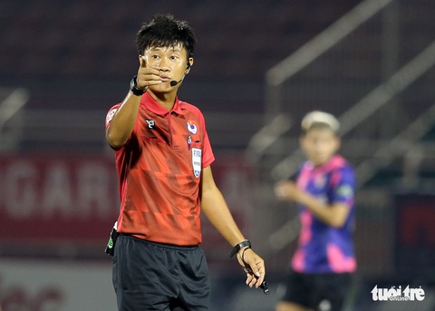 VAR tiến một bước đến V-League - Ảnh 1. VAR tiến một bước đến V-League - Ảnh 1.