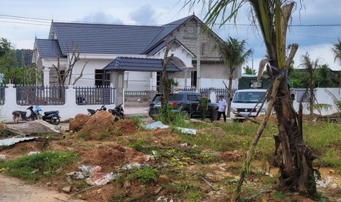 Bắt thêm 7 người liên quan vụ nổ súng ở Phú Quốc, tới giờ đã bắt tổng cộng 36 người - Ảnh 1. Bắt thêm 7 người liên quan vụ nổ súng ở Phú Quốc, tới giờ đã bắt tổng cộng 36 người - Ảnh 1.