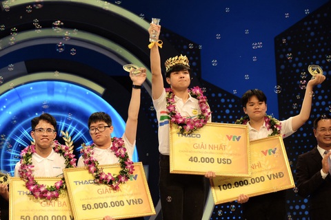Chung kết Đường lên đỉnh Olympia: Cú lội ngược dòng của cậu học trò trường huyện - Ảnh 1. Chung kết Đường lên đỉnh Olympia: Cú lội ngược dòng của cậu học trò trường huyện - Ảnh 1.