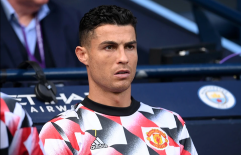 HLV Erik ten Hag nói lý do bất ngờ không dùng Ronaldo ở trận derby - Ảnh 2. HLV Erik ten Hag nói lý do bất ngờ không dùng Ronaldo ở trận derby - Ảnh 2.