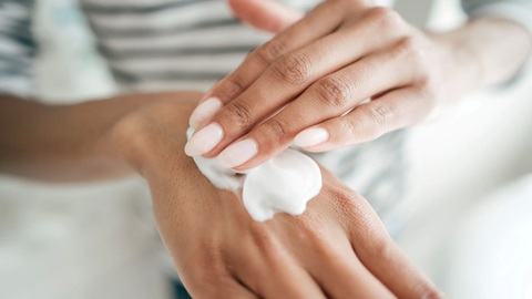 FDA cảnh báo kem làm trắng da có thành phần gây nguy hiểm cho người dùng - Ảnh 1. FDA cảnh báo kem làm trắng da có thành phần gây nguy hiểm cho người dùng - Ảnh 1.