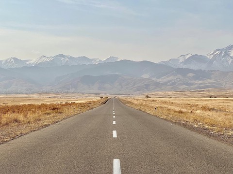 Theo chân du khách Việt ngắm thu vàng trên con đường tơ lụa từ Kazakhstan đến Kyrgyzstan - Ảnh 15. Theo chân du khách Việt ngắm thu vàng trên con đường tơ lụa từ Kazakhstan đến Kyrgyzstan - Ảnh 15.