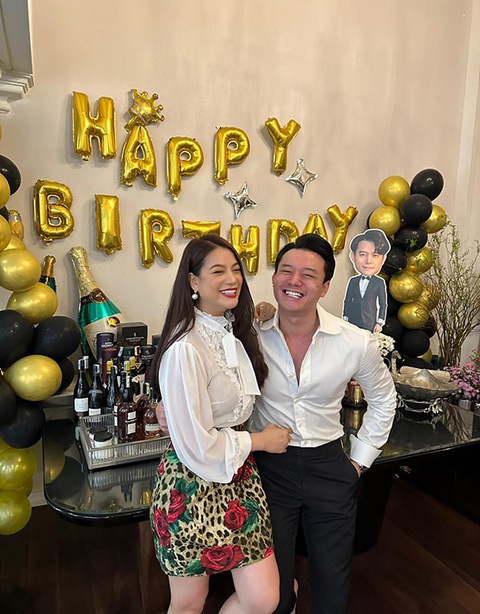 Anh Dũng nũng nịu bên bạn gái Trương Ngọc Ánh trong tiệc sinh nhật - Ảnh 1. Anh Dũng nũng nịu bên bạn gái Trương Ngọc Ánh trong tiệc sinh nhật - Ảnh 1.