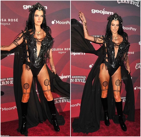 Sao Hollywood hóa trang Halloween rực rỡ nhưng thiếu nét kinh dị - Ảnh 12. Sao Hollywood hóa trang Halloween rực rỡ nhưng thiếu nét kinh dị - Ảnh 12.