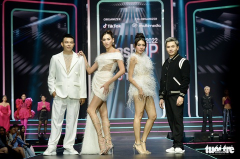 Hot TikToker Zicky Lee, Mikeleiii chiến thắng FashUP 2022 lĩnh vực người mẫu và phối đồ thời trang - Ảnh 1. Hot TikToker Zicky Lee, Mikeleiii chiến thắng FashUP 2022 lĩnh vực người mẫu và phối đồ thời trang - Ảnh 1.