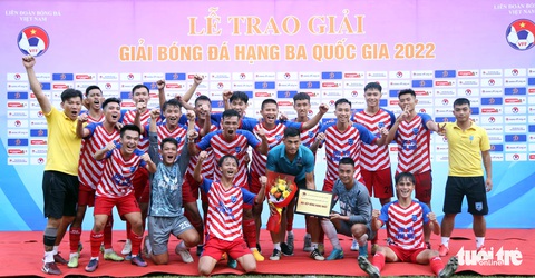 Quân bầu Đức không thể giúp Kon Tum lên chơi Giải hạng nhì 2023 - Ảnh 2. Quân bầu Đức không thể giúp Kon Tum lên chơi Giải hạng nhì 2023 - Ảnh 2.