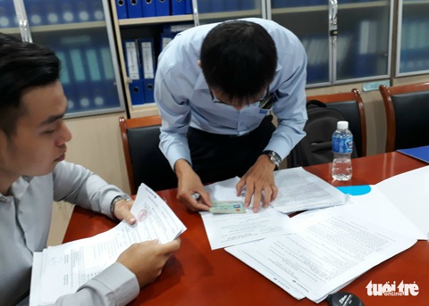 Mang bao tải tiền mặt đi mua nhà đất, biệt thự nên hay không? - Ảnh 2. Mang bao tải tiền mặt đi mua nhà đất, biệt thự nên hay không? - Ảnh 2.