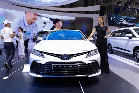 Toyota Camry - Vị thế khó lay chuyển - Ảnh 2. Toyota Camry - Vị thế khó lay chuyển - Ảnh 2.