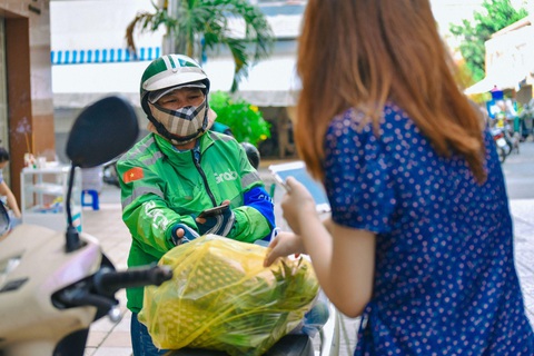 Hành trình 8 năm đồng hành cùng những người lạ nhưng lại quen như hơi thở - Ảnh 3. Hành trình 8 năm đồng hành cùng những người lạ nhưng lại quen như hơi thở - Ảnh 3.