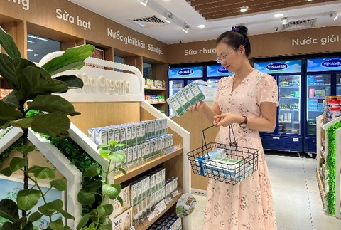 Vinamilk và công ty thành viên Mộc Châu Milk lọt top 25 thương hiệu F&B - Ảnh 4. Vinamilk và công ty thành viên Mộc Châu Milk lọt top 25 thương hiệu F&B - Ảnh 4.