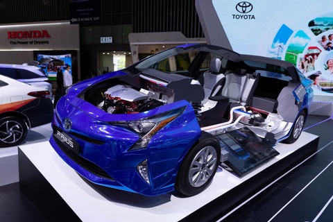 Toyota Camry - Vị thế khó lay chuyển - Ảnh 4. Toyota Camry - Vị thế khó lay chuyển - Ảnh 4.