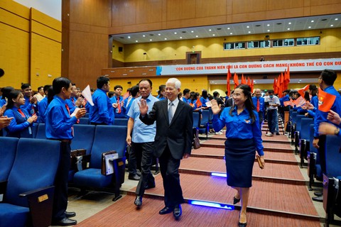 Chị Trần Thị Diễm Trinh tái cử bí thư Tỉnh Đoàn Bình Dương - Ảnh 2. Chị Trần Thị Diễm Trinh tái cử bí thư Tỉnh Đoàn Bình Dương - Ảnh 2.