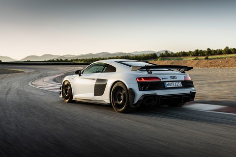 Audi R8 khai tử bằng cách... ra mắt bản cầu sau mạnh nhất lịch sử của Audi - Ảnh 5. Audi R8 khai tử bằng cách... ra mắt bản cầu sau mạnh nhất lịch sử của Audi - Ảnh 5.