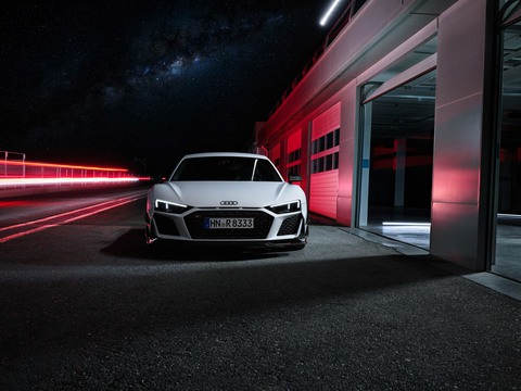 Audi R8 khai tử bằng cách... ra mắt bản cầu sau mạnh nhất lịch sử của Audi - Ảnh 6. Audi R8 khai tử bằng cách... ra mắt bản cầu sau mạnh nhất lịch sử của Audi - Ảnh 6.