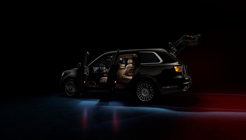 Hãng xe quốc dân Nga ra mắt SUV cạnh tranh Rolls-Royce Cullinan, giá đắt gấp rưỡi - Ảnh 8. Hãng xe quốc dân Nga ra mắt SUV cạnh tranh Rolls-Royce Cullinan, giá đắt gấp rưỡi - Ảnh 8.