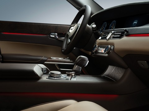 Hãng xe quốc dân Nga ra mắt SUV cạnh tranh Rolls-Royce Cullinan, giá đắt gấp rưỡi - Ảnh 10. Hãng xe quốc dân Nga ra mắt SUV cạnh tranh Rolls-Royce Cullinan, giá đắt gấp rưỡi - Ảnh 10.