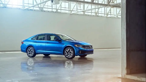 Những xe mới nhưng thiết kế nhìn như ‘đồ cổ’: Có mẫu cháy hàng - Ảnh 4. Những xe mới nhưng thiết kế nhìn như ‘đồ cổ’: Có mẫu cháy hàng - Ảnh 4.